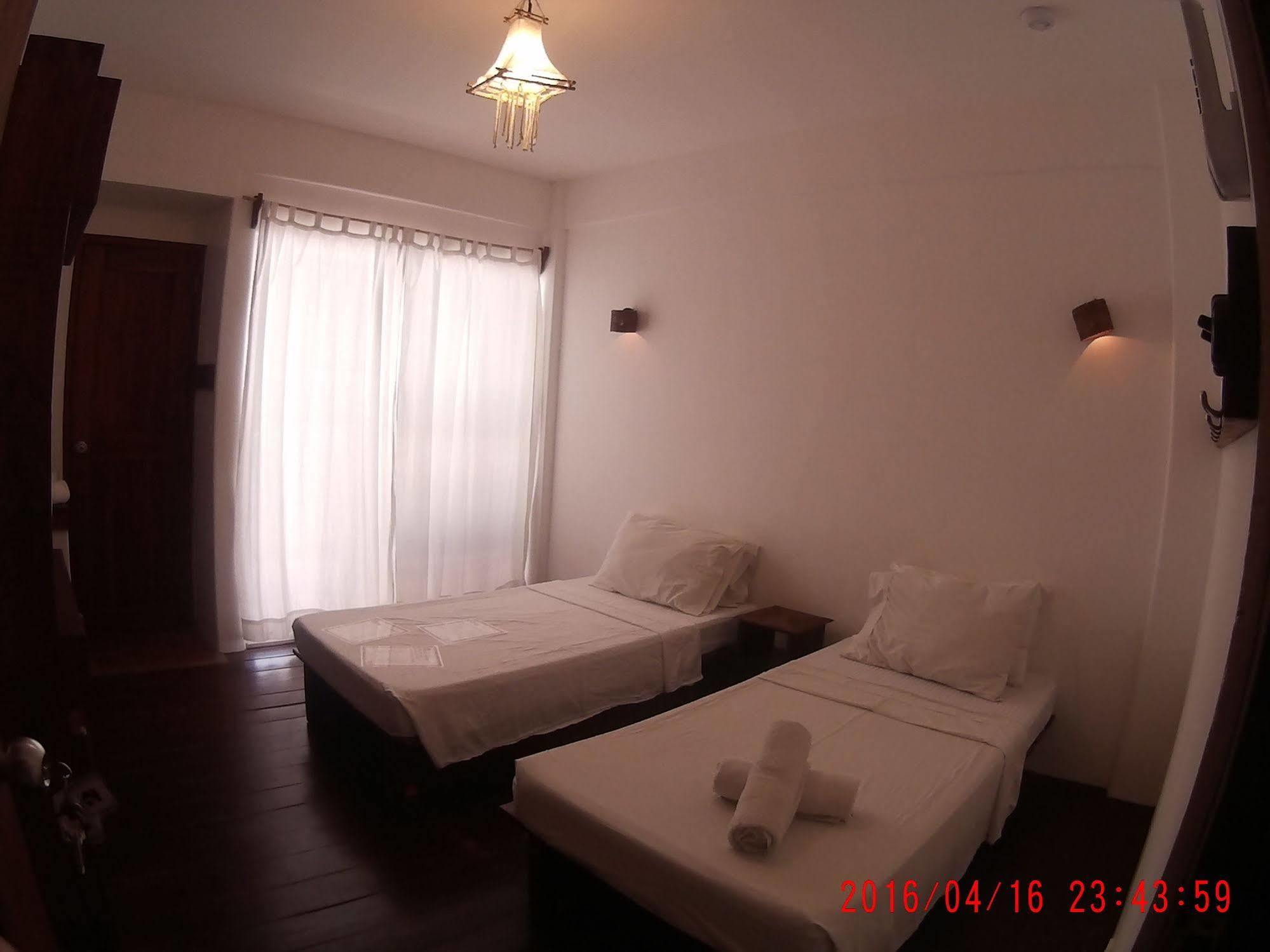 ホテル Boracay Coco Huts Balabag  エクステリア 写真