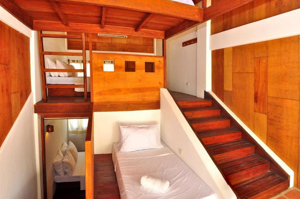 ホテル Boracay Coco Huts Balabag  部屋 写真